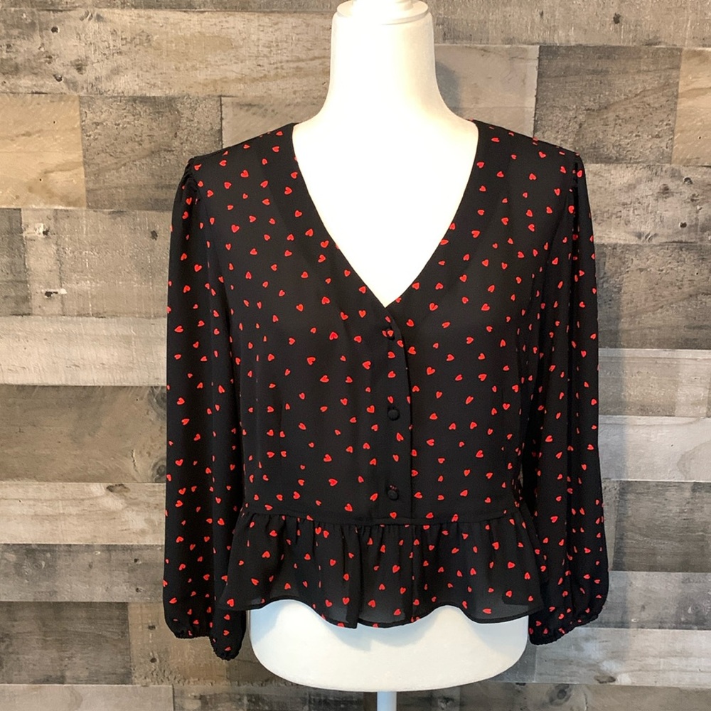 Candie’s Long Sleeve Top with hearts Size M